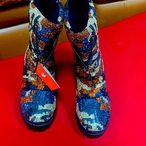 Glass size 7 camoflauge Phoenix boots NEW